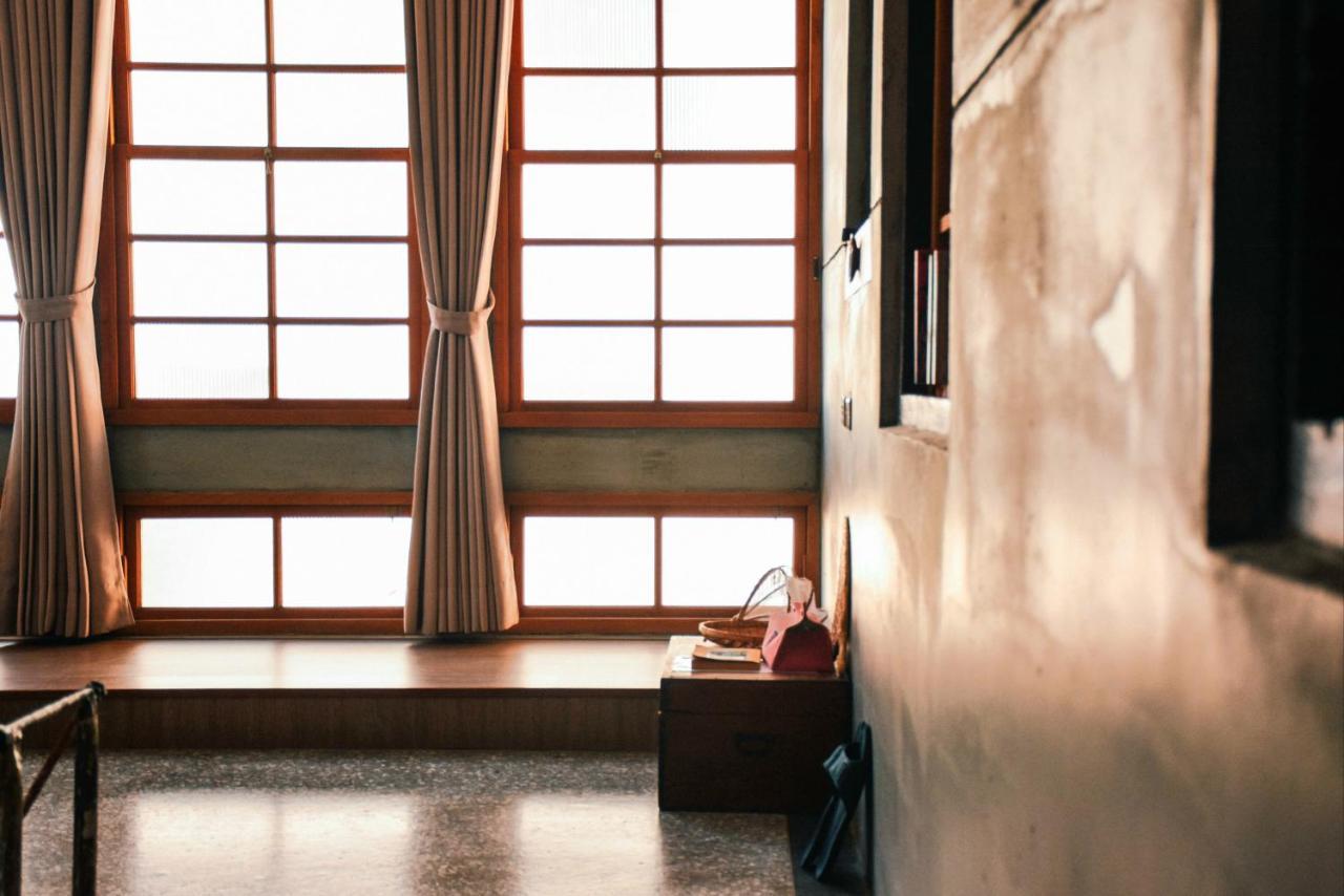 Loku. Tainan Hotel Екстериор снимка